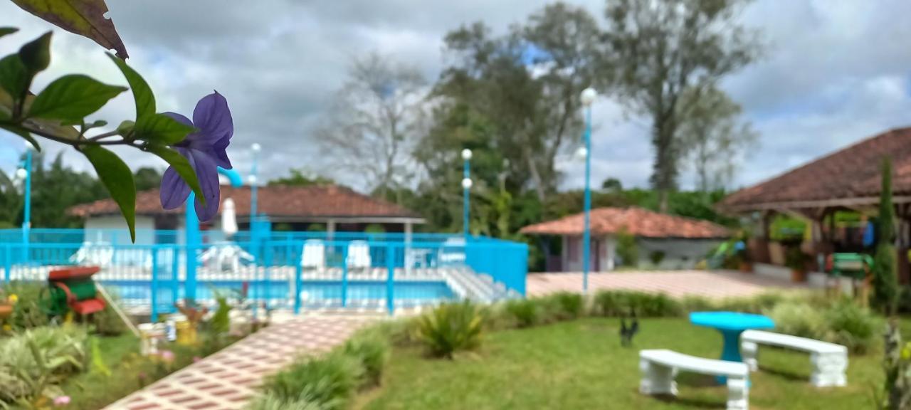 Finca Hotel Villa Del Sol Pueblo Tapao Eksteriør bilde