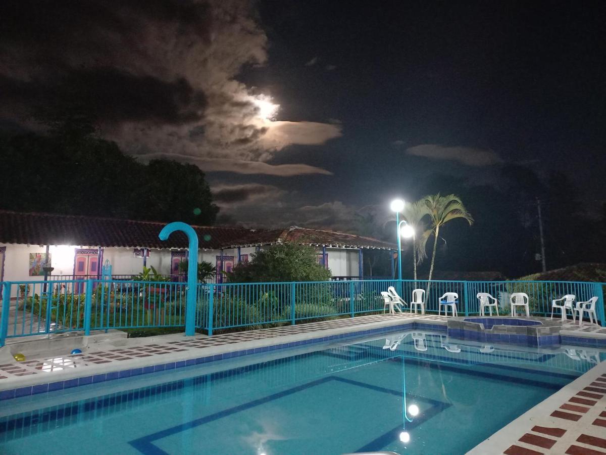 Finca Hotel Villa Del Sol Pueblo Tapao Eksteriør bilde