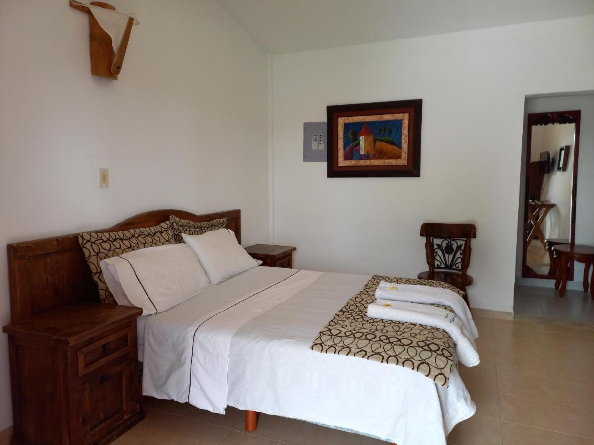 Finca Hotel Villa Del Sol Pueblo Tapao Eksteriør bilde